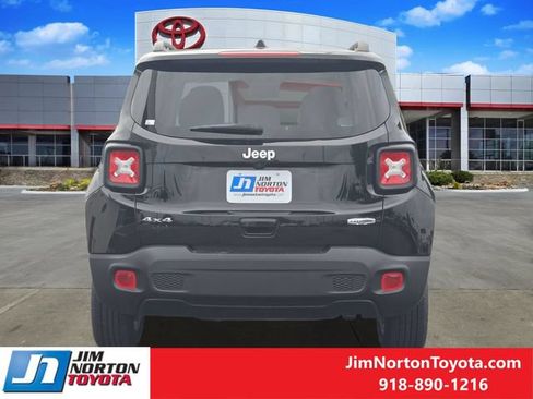 Used 2021 Jeep Renegade Latitude w/ Convenience Group AWD/4WD image 7