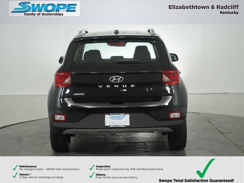 New 2026 Hyundai Venue SEL FWD image 4
