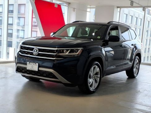 Used 2023 Volkswagen Atlas SE AWD/4WD image 1