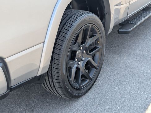 Used 2020 RAM 1500 Laramie AWD/4WD image 13