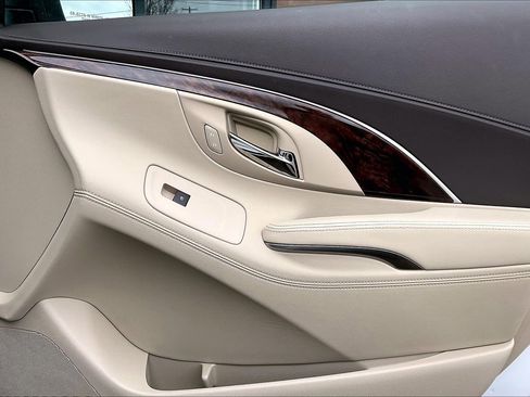 Used 2015 Buick LaCrosse Leather image 20