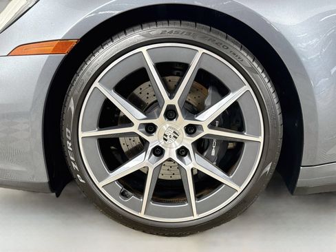 Certified 2025 Porsche 911 Carrera T RWD image 27