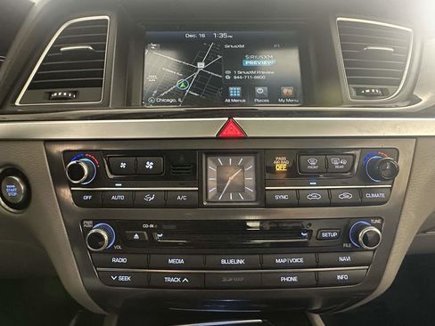 Used 2017 Genesis G80 3.8 w/ Option Group 02 image 39