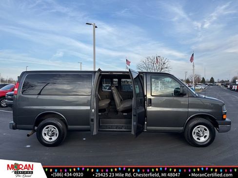 Used 2016 Chevrolet Express 3500 LT w/ LT Preferred Equipment Group image 20