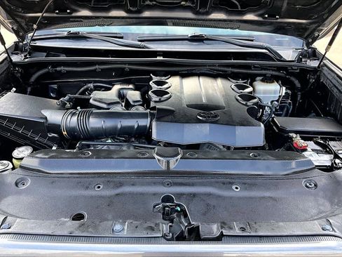 Used 2012 Toyota 4Runner SR5 RWD image 28