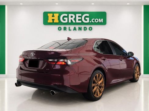 Used 2021 Toyota Camry LE FWD image 6