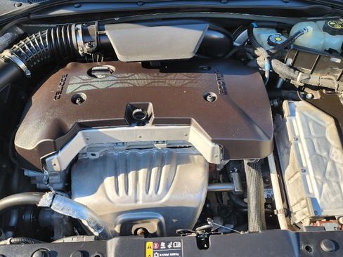 Used 2019 Buick LaCrosse Essence w/ Sights and Sounds Package image 18