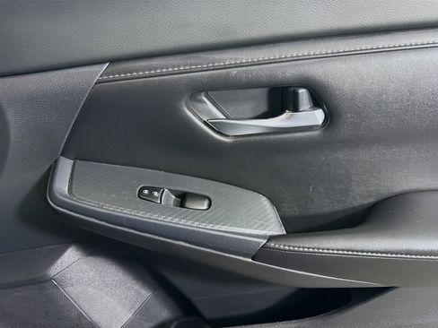 Used 2022 Nissan Sentra SV w/ All-Weather Package FWD image 31