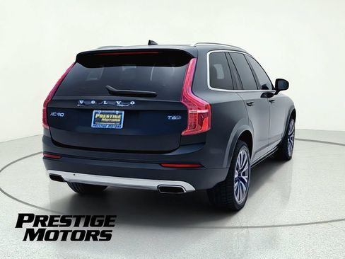 Used 2020 Volvo XC90 T6 Momentum AWD/4WD image 7