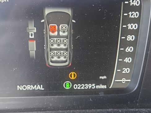 Used 2025 Honda Pilot Black Edition image 3