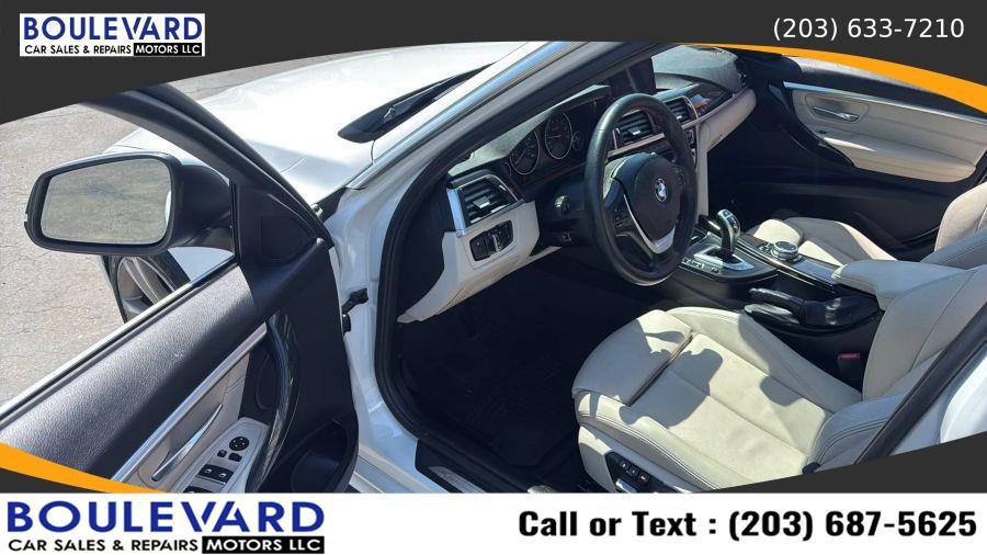 Used 2017 BMW 330i xDrive Sedan AWD/4WD image 27