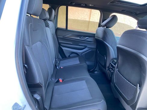 Used 2024 Jeep Grand Cherokee Laredo X w/ Trailer Tow Package image 39