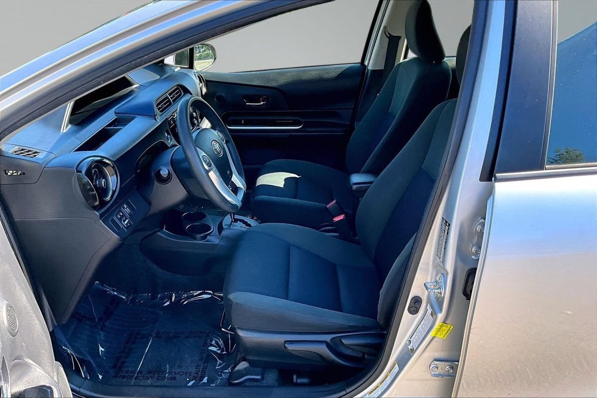 Used 2015 Toyota Prius C Three FWD image 10
