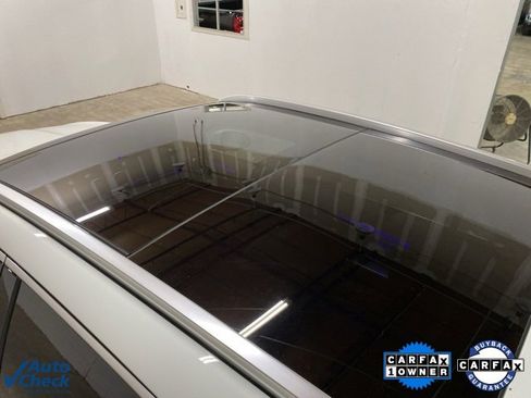 Used 2024 Mercedes-Benz GLC 300 image 17