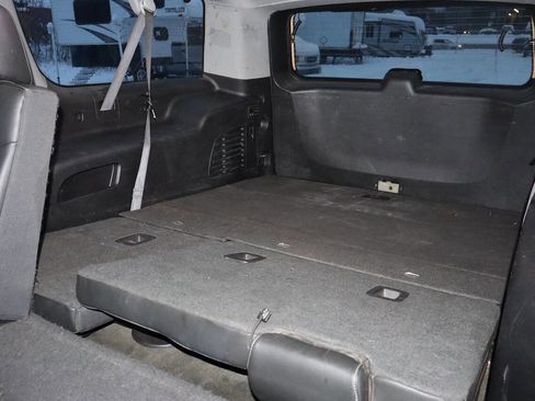 Used 2015 Chevrolet Suburban LTZ image 14