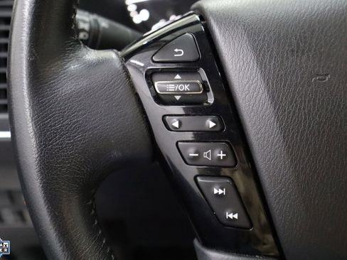 Used 2022 Nissan Armada SL image 16