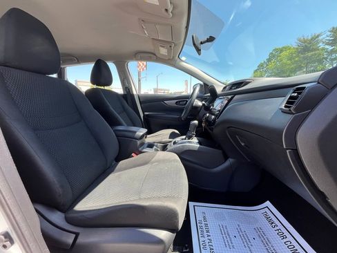 Used 2017 Nissan Rogue Sport S w/ S Appearance Package image 20