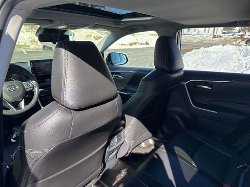 Certified 2022 Toyota RAV4 XLE w/ Convenience Package image 11
