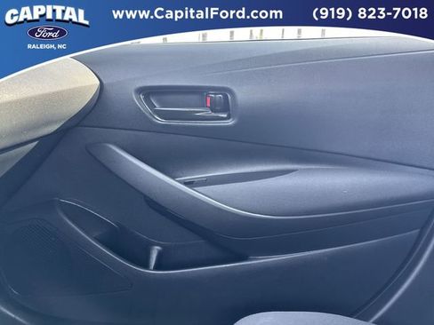Used 2024 Toyota Corolla LE image 27