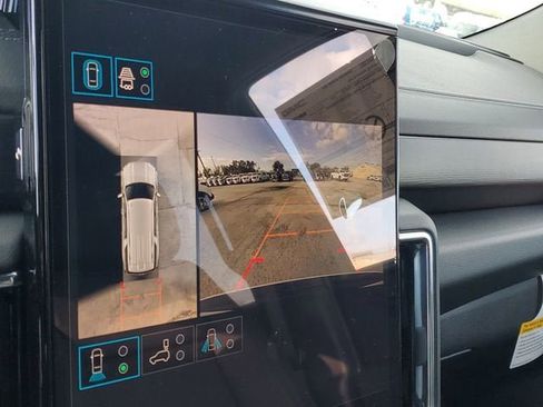 New 2026 GMC Yukon XL Denali w/ Sun & Power Step Package AWD/4WD image 22