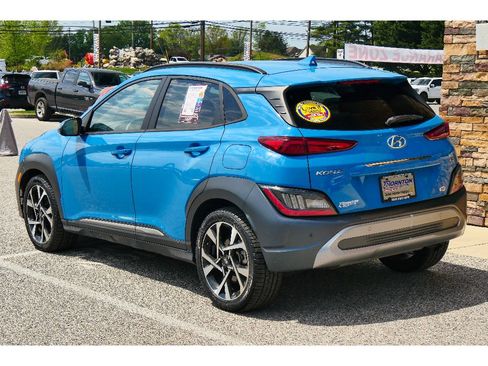 Used 2022 Hyundai Kona Limited w/ Cargo Package AWD/4WD image 5