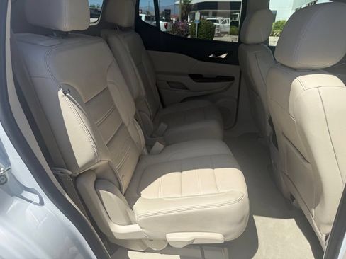Used 2023 GMC Acadia Denali w/ Denali Ultimate Package AWD/4WD image 20