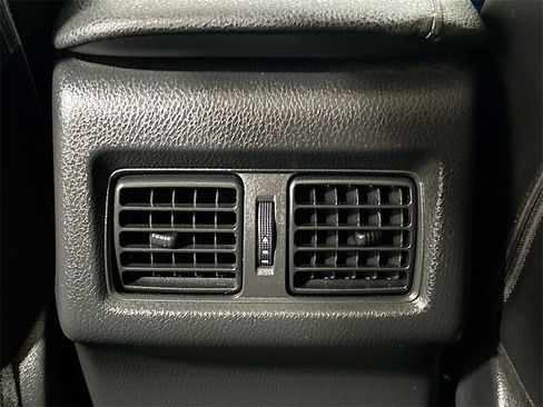 Used 2022 Toyota Camry XSE image 23