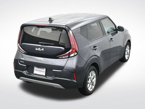 Used 2024 Kia Soul LX w/ Option Group 015 FWD image 25