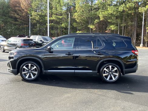 Used 2025 Honda Pilot Elite image 7