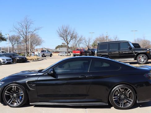 Used 2018 BMW M4 Coupe image 9