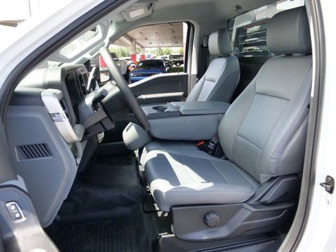 Used 2024 Ford F350 XL RWD image 3