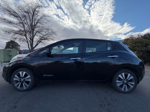 Used 2015 Nissan Leaf SL image 14