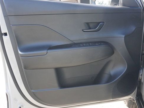 Used 2025 Hyundai Kona SEL AWD/4WD image 19