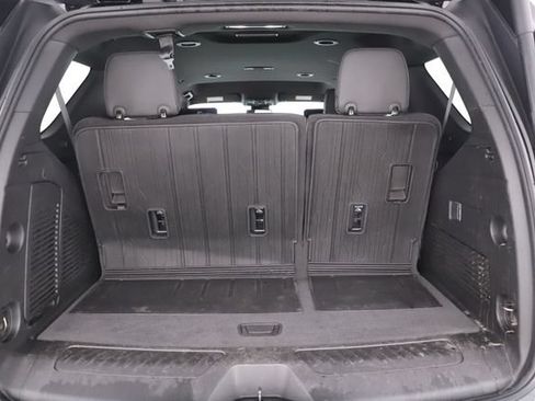 Used 2024 GMC Yukon SLT AWD/4WD image 31