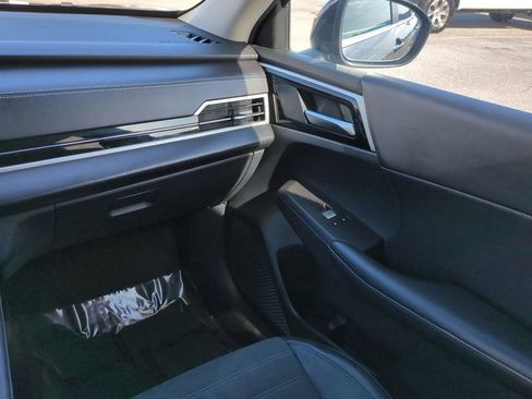 Used 2024 Mitsubishi Outlander SE image 18