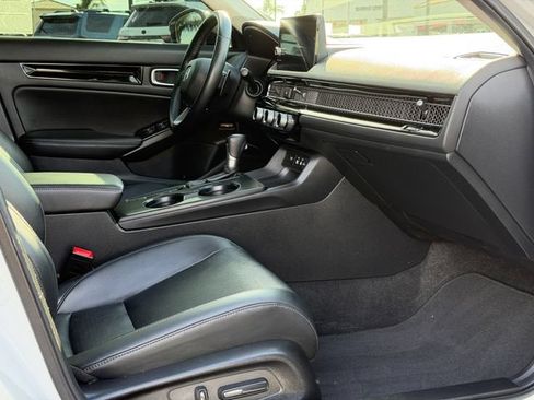 Used 2022 Honda Civic Touring image 20