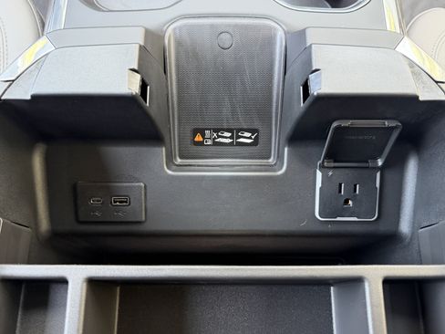 New 2026 GMC Sierra 1500 SLT w/ SLT Premium Plus Package image 36