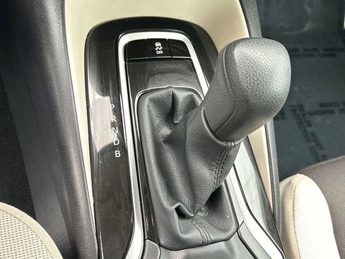 Used 2025 Toyota Corolla LE FWD image 23