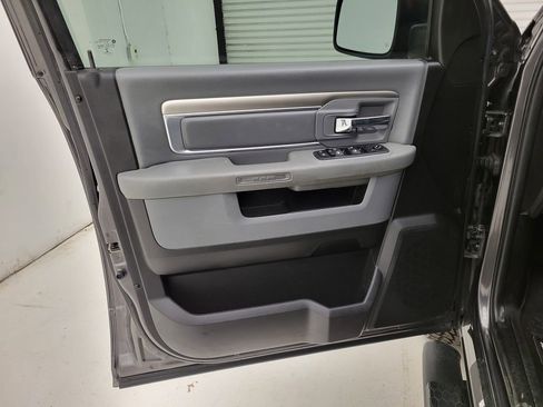 Used 2019 RAM 1500 Classic Warlock image 31