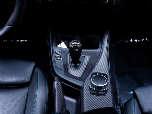 Used 2017 BMW M2 RWD image 16