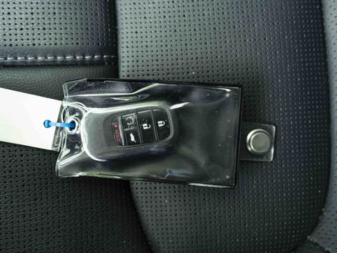 Used 2024 Honda Pilot Elite image 48