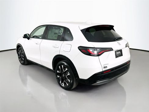 New 2026 Honda HR-V EX-L image 10