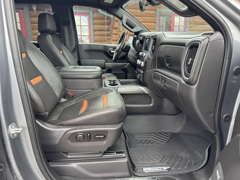 Used 2020 GMC Sierra 1500 AT4 w/ AT4 Premium Package AWD/4WD image 10