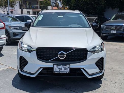 Certified 2023 Volvo XC60 B5 Plus w/ Climate Package FWD image 8