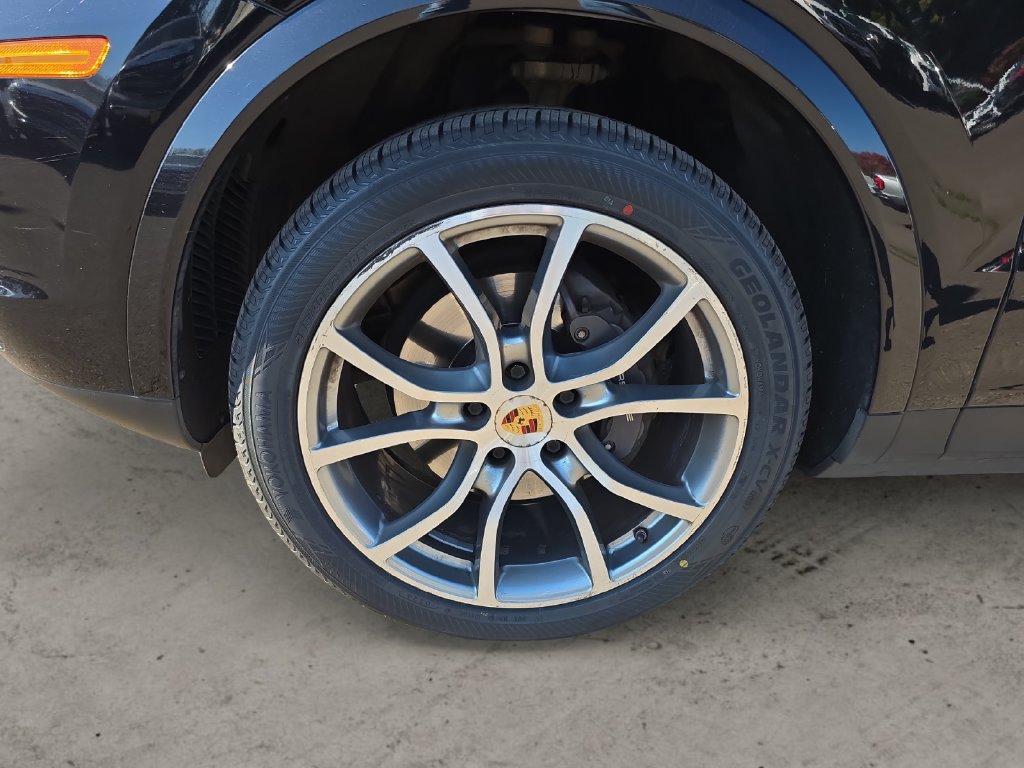 Used 2019 Porsche Cayenne E-Hybrid AWD/4WD image 9