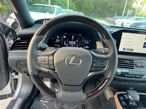 Certified 2025 Lexus LS 500 500 Base image 13