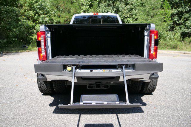 Used 2024 Ford F350 Lariat w/ Lariat Ultimate Package AWD/4WD image 15