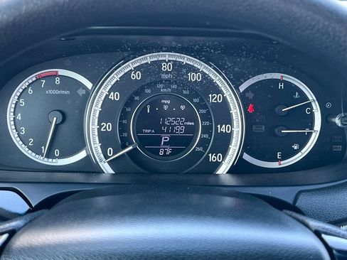 Used 2016 Honda Accord LX image 25