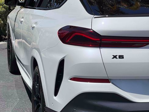 Used 2021 BMW X6 xDrive40i w/ Executive Package AWD/4WD image 53