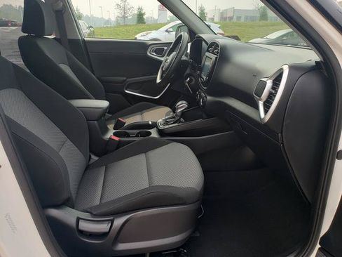 Used 2020 Kia Soul LX FWD image 16